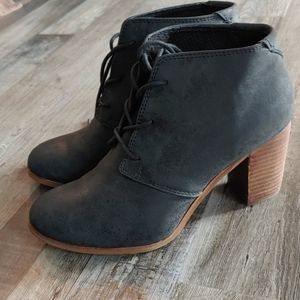 TOMS black heeled lace up boots
